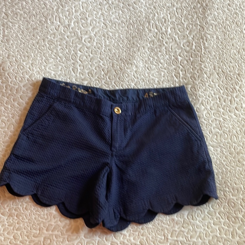 Lilly Pulitzer Scalloped Navy Shorts